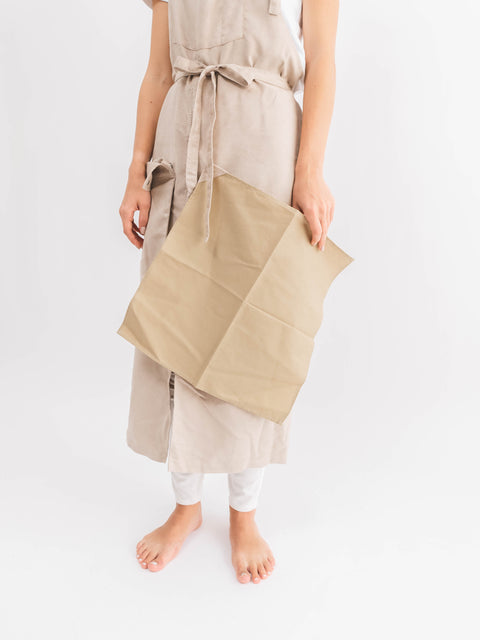goodthing maruto別注apron  BEIGE suede